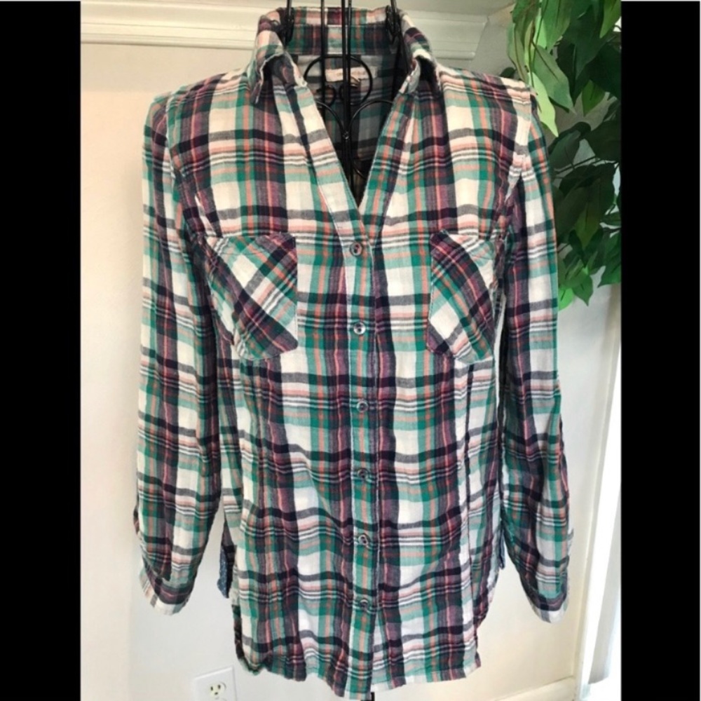 Skies Are Blue Plaid Button Down Top Flip Cuff